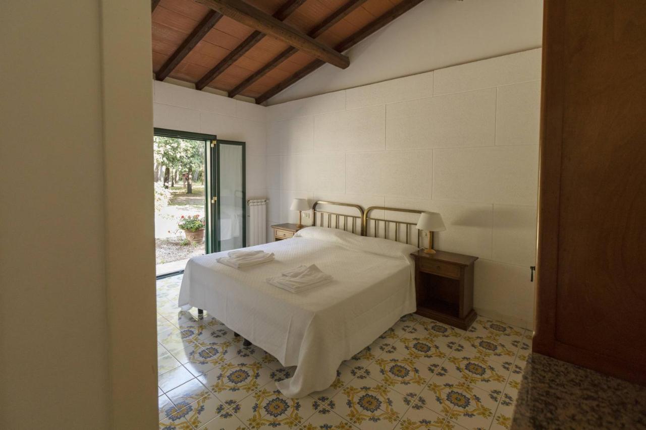 Razza Del Casalone Guest House Grosseto Luaran gambar