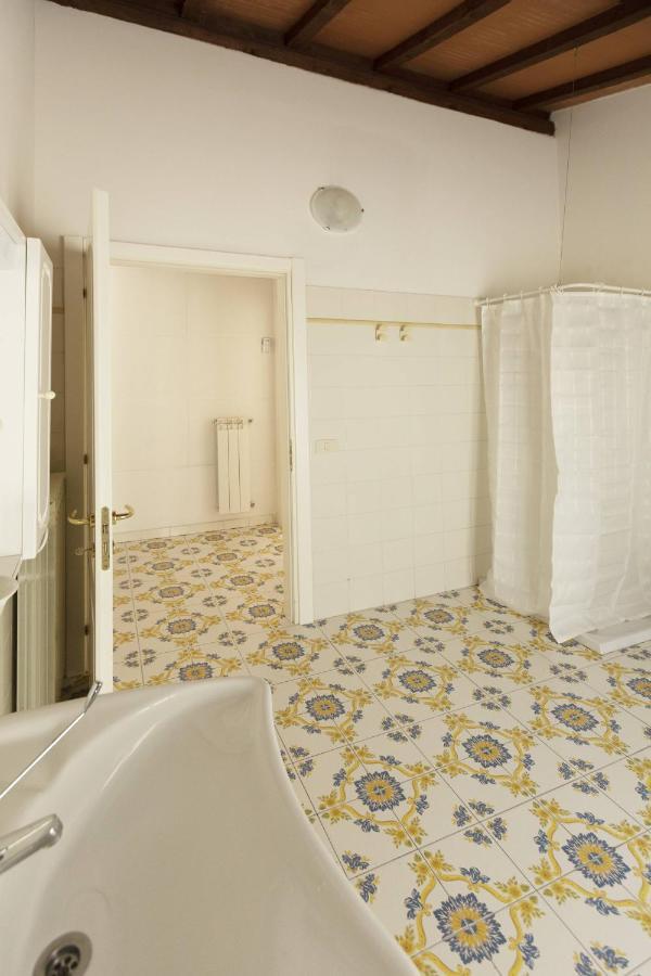 Razza Del Casalone Guest House Grosseto Luaran gambar