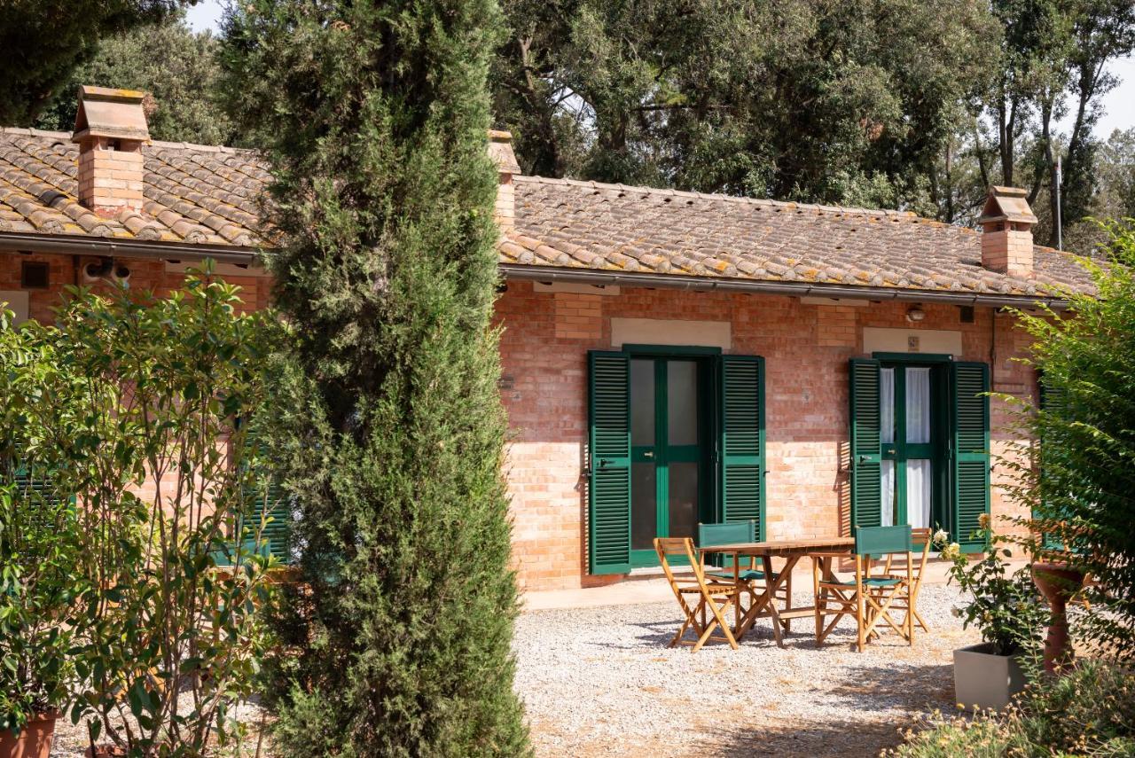 Razza Del Casalone Guest House Grosseto Luaran gambar