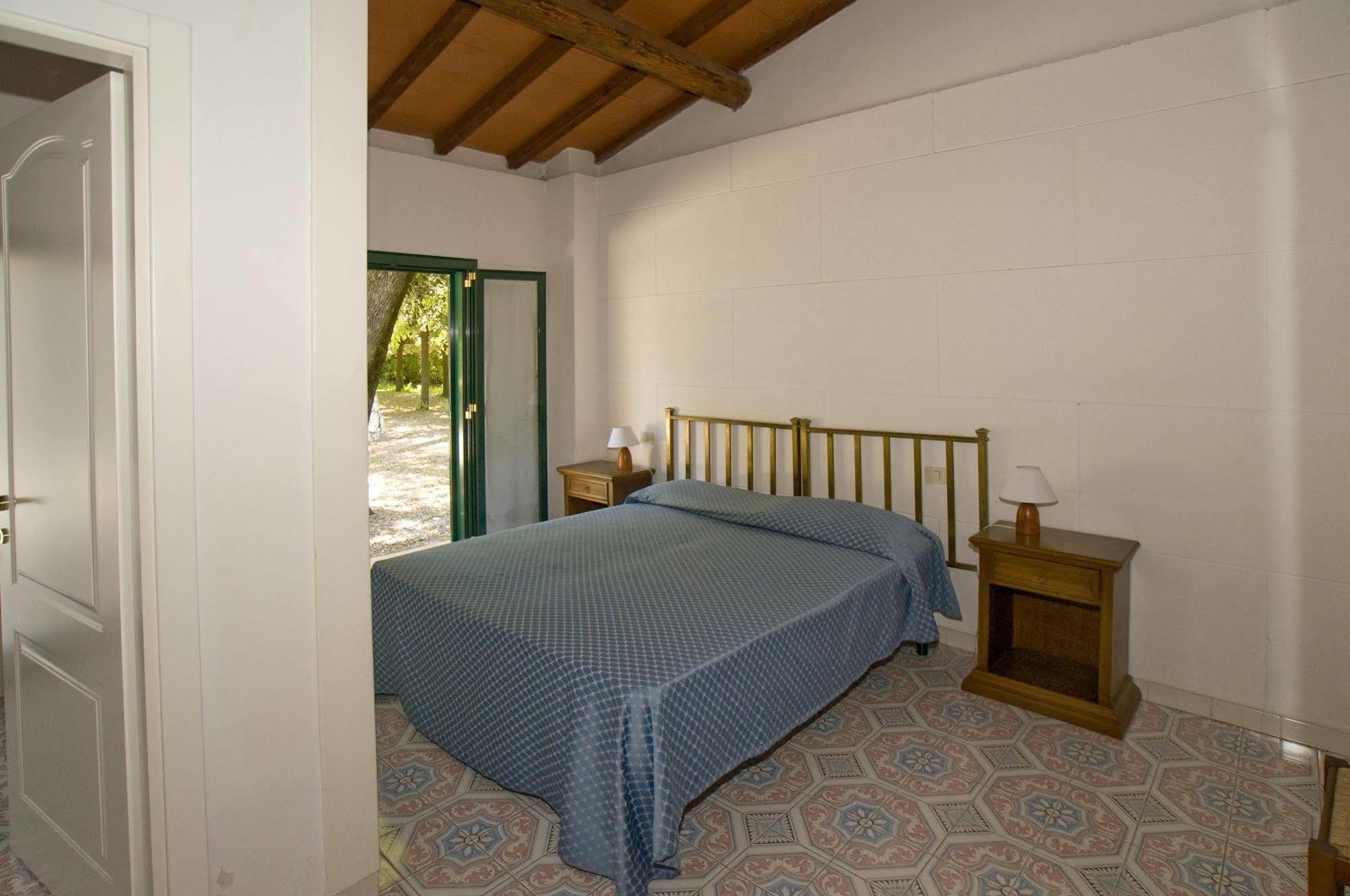 Razza Del Casalone Guest House Grosseto Luaran gambar